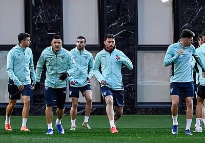 Un derbi para recuperar el pulso
